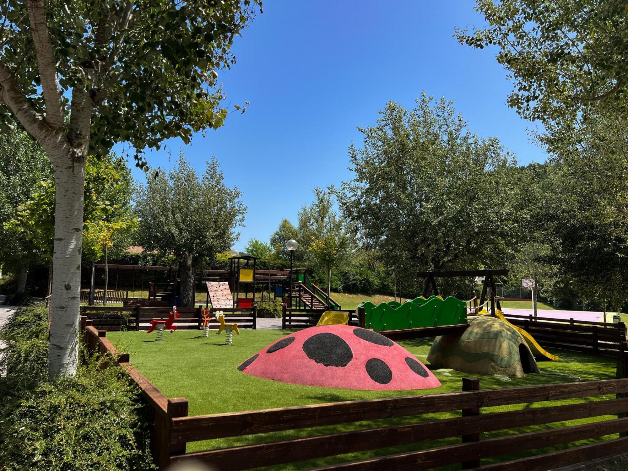 Camping Riera Merles Borredá 外观 照片