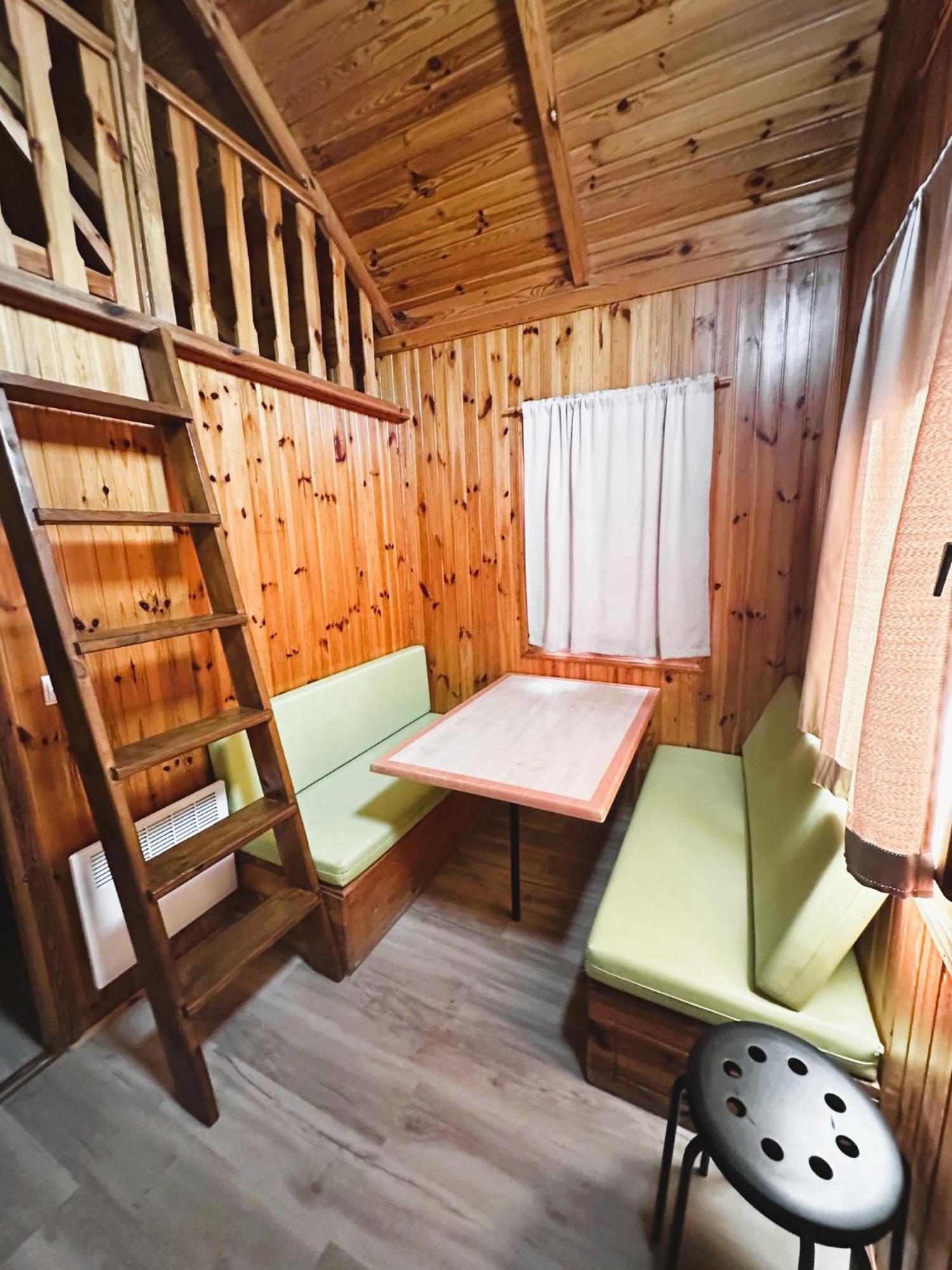 Camping Riera Merles Borredá 外观 照片