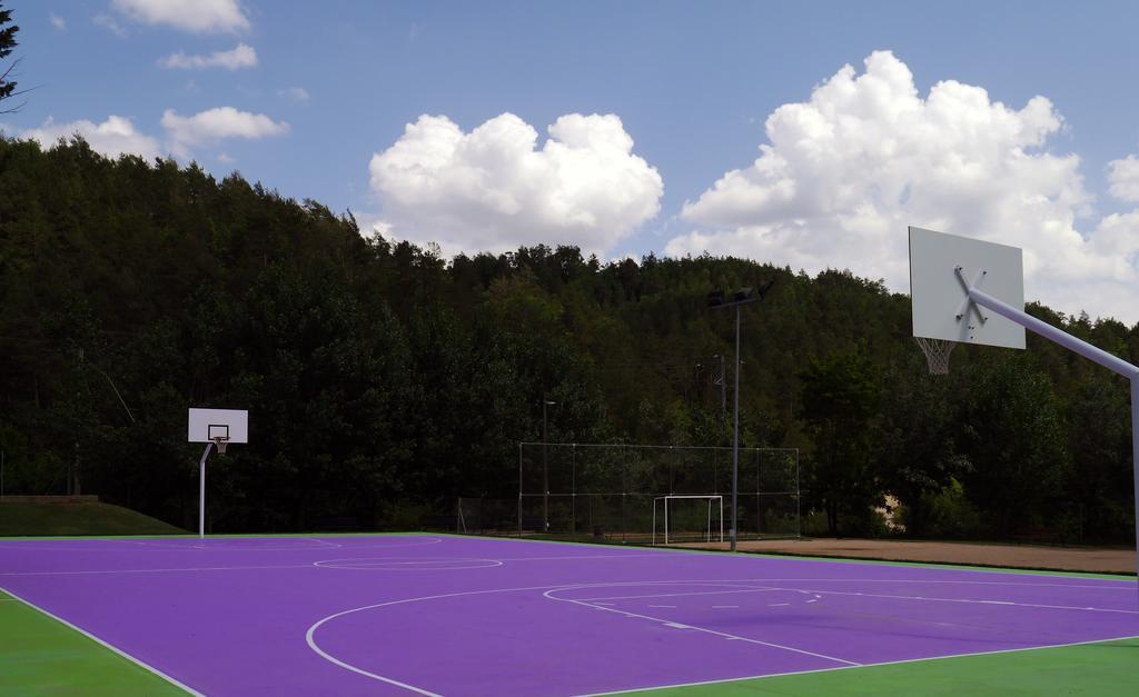Camping Riera Merles Borredá 外观 照片