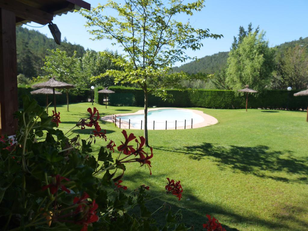 Camping Riera Merles Borredá 外观 照片